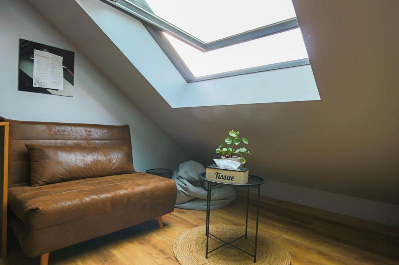 Maisonnette En Duplex Avec Terrasse Breux-Jouy Exterior photo